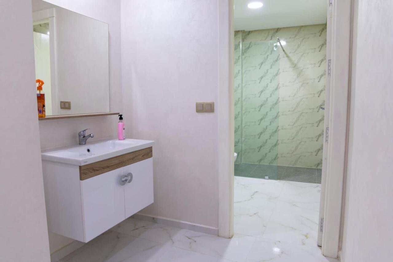 A&R Apartment Nador Jadid Hay Al Matar ,Klimatisiert,Air-Conditioned Bagian luar foto